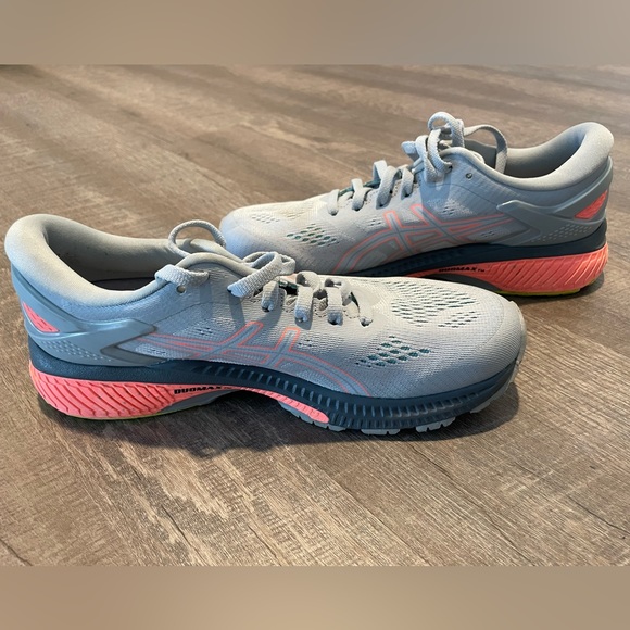 ASICS running shoes - Picture 4 of 6